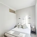 Courtyard & Balconies Apartment Como